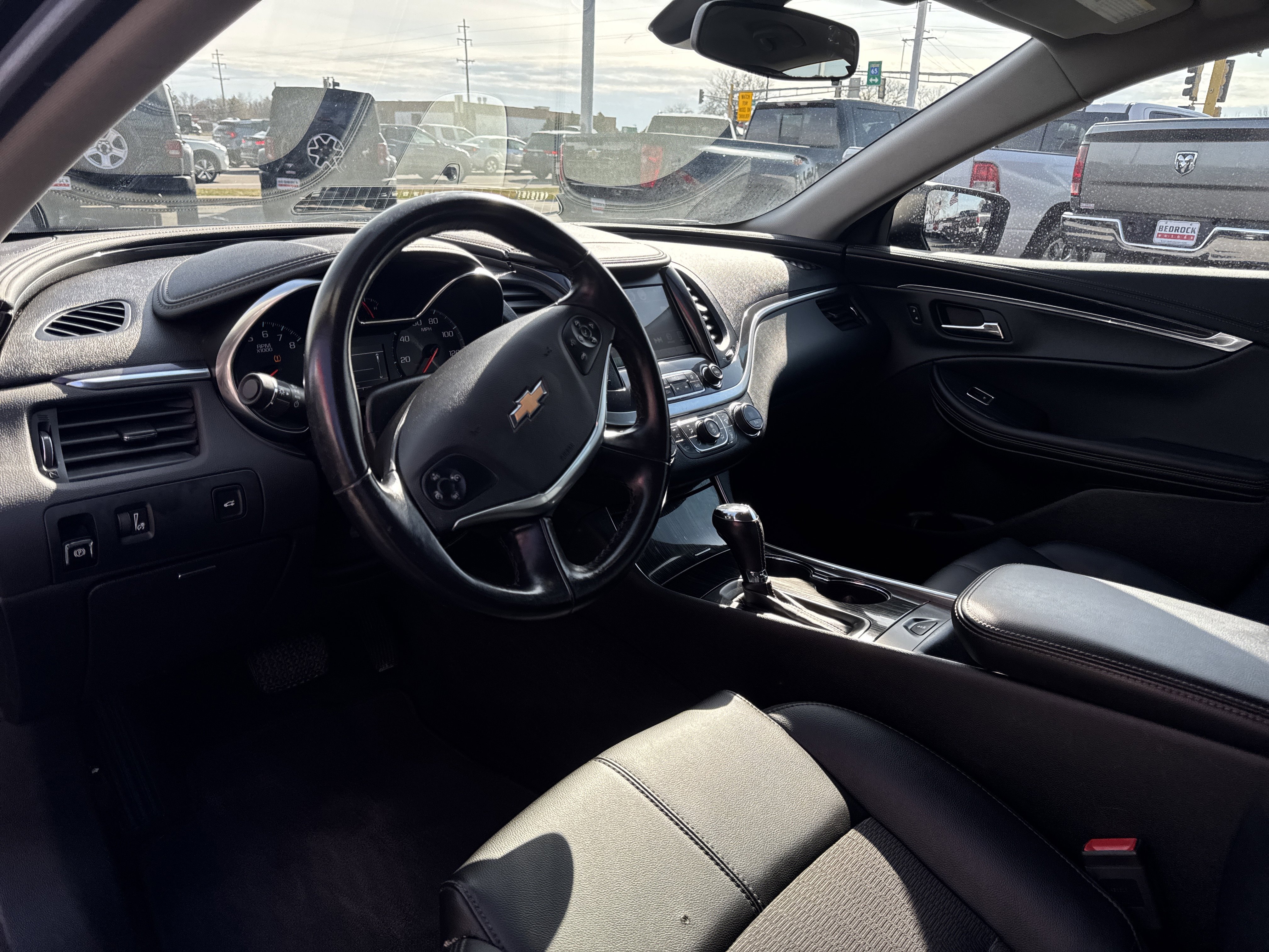 Used 2019 Chevrolet Impala LT image 17