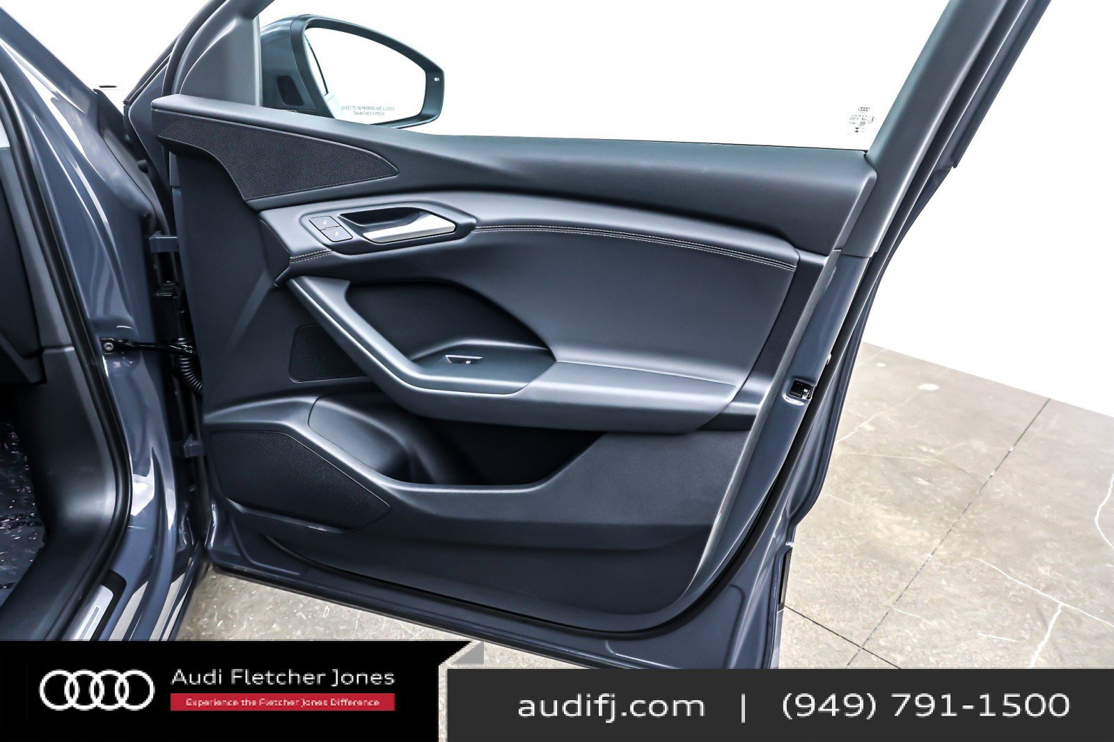 Used 2025 Audi Q6 e-tron Premium w/ Convenience Package image 24