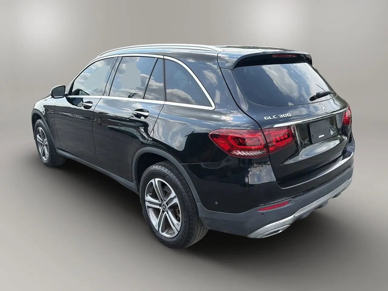 Used 2020 Mercedes-Benz GLC 300 image 5