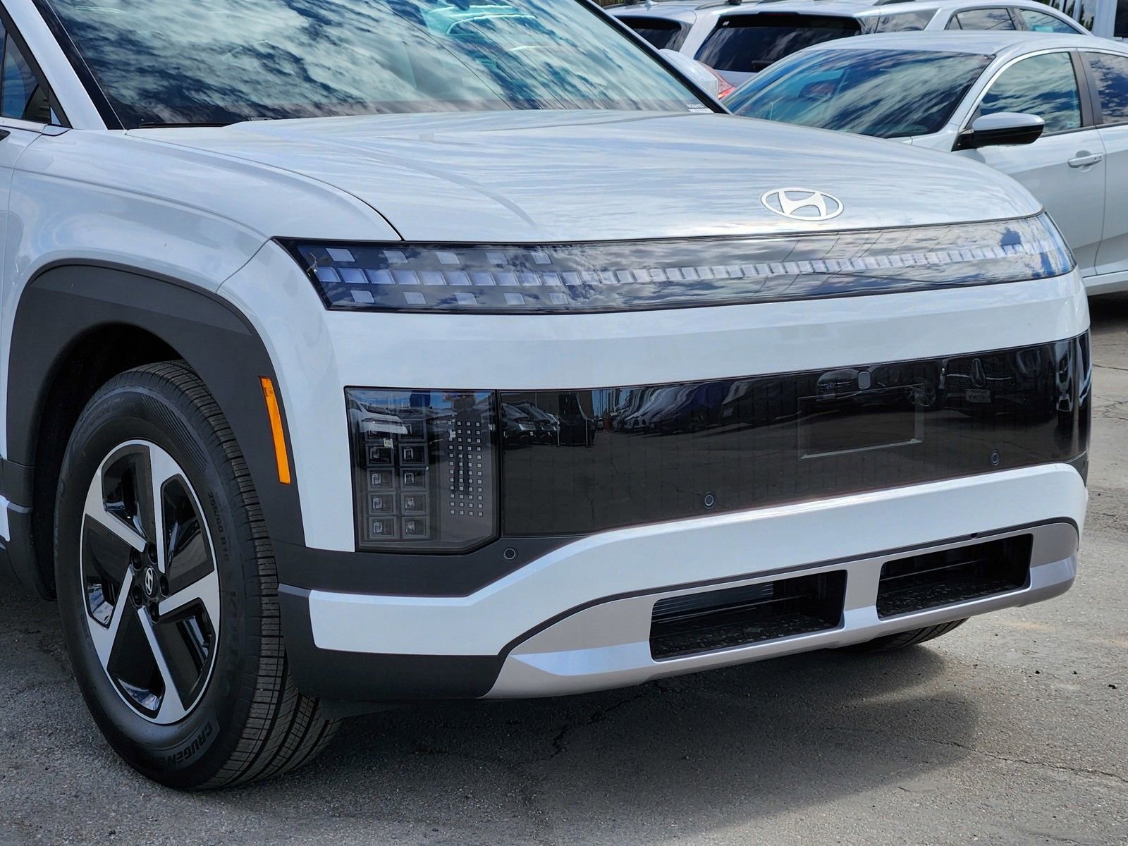 New 2026 Hyundai Ioniq 9 S image 8