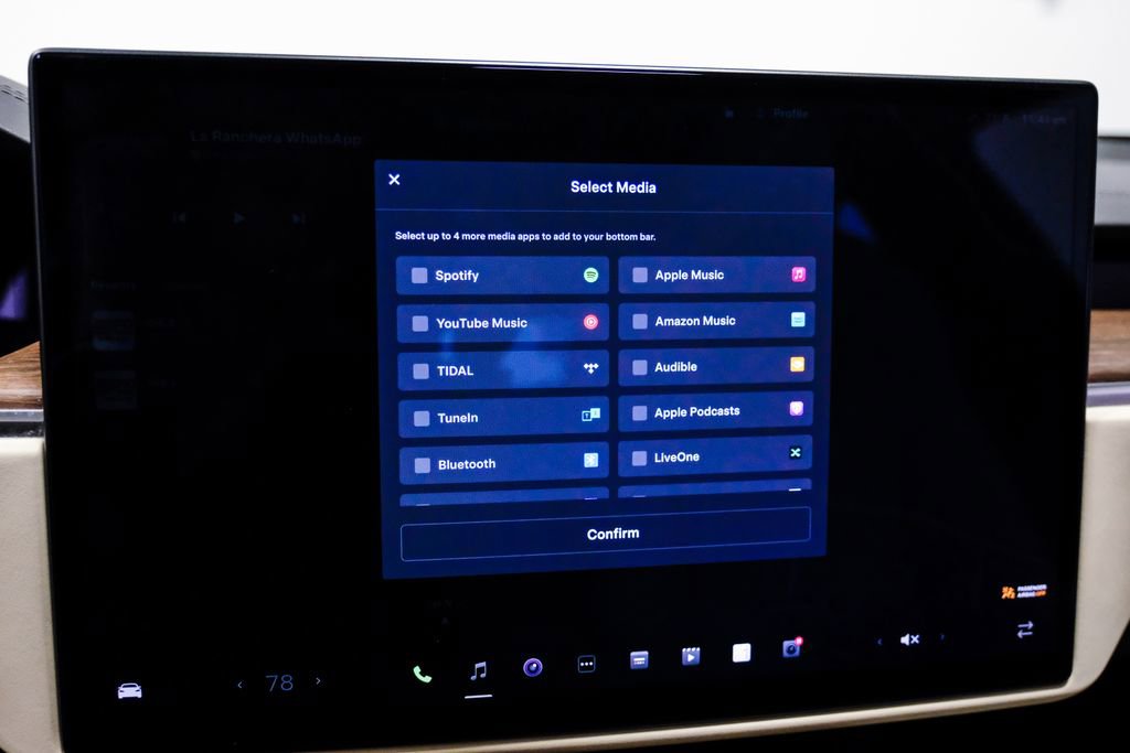 Used 2023 Tesla Model S Standard Range image 25