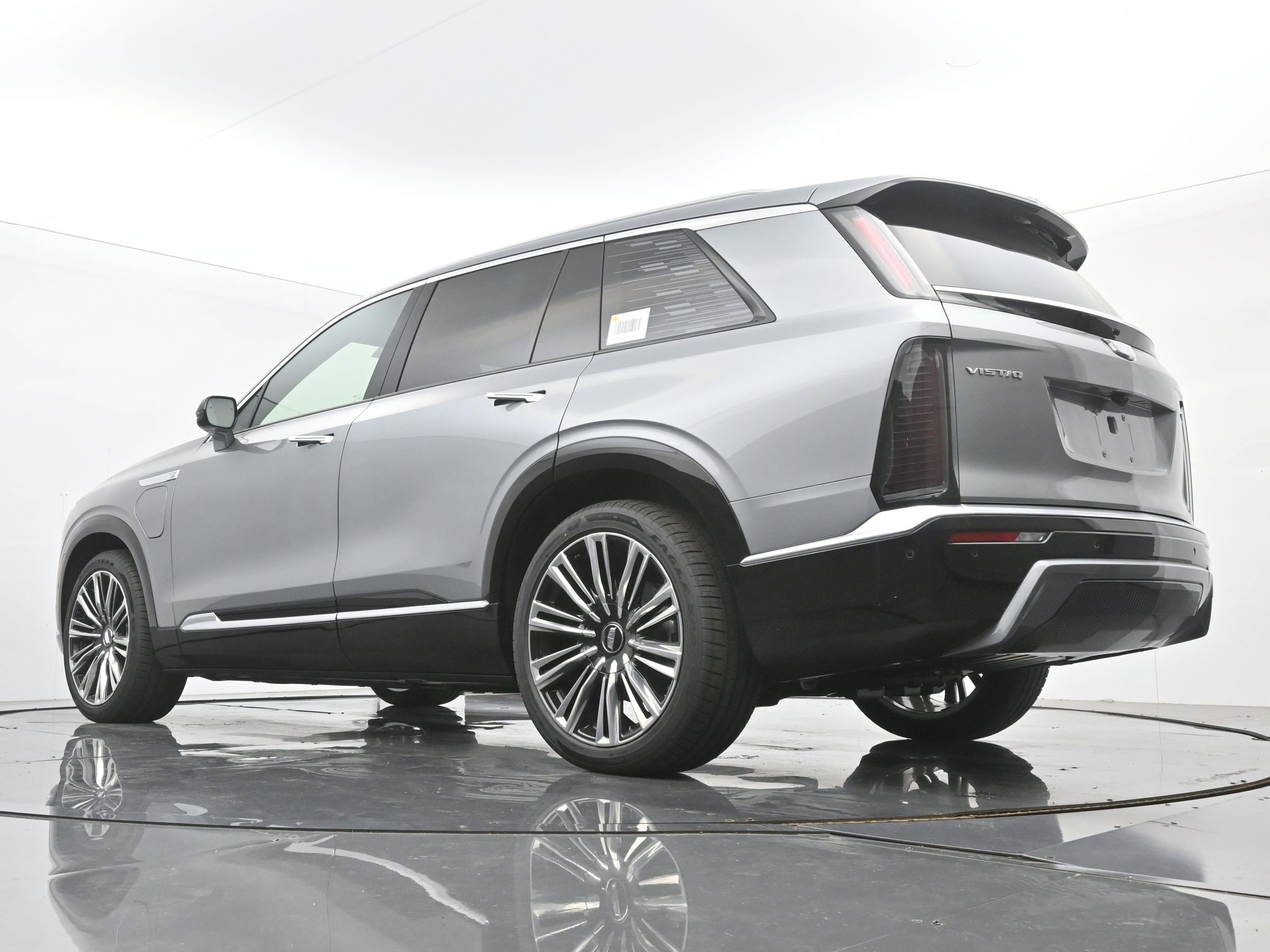 New 2026 Cadillac Vistiq Premium Luxury w/ LPO, Floor Liner Package image 17