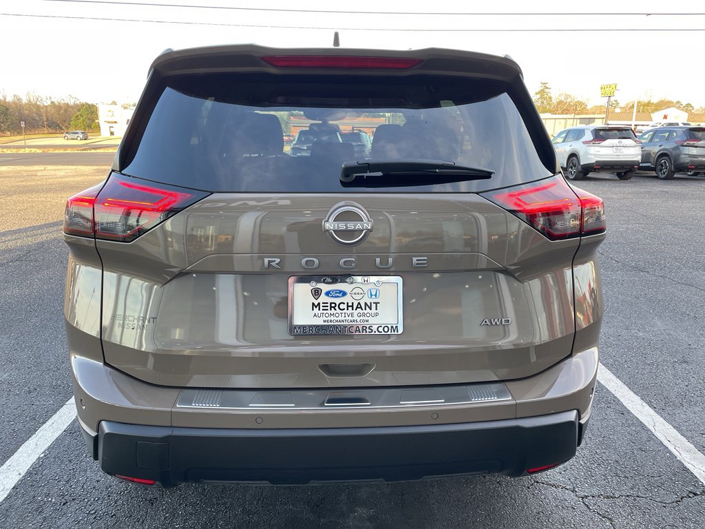 Certified 2025 Nissan Rogue SV image 20