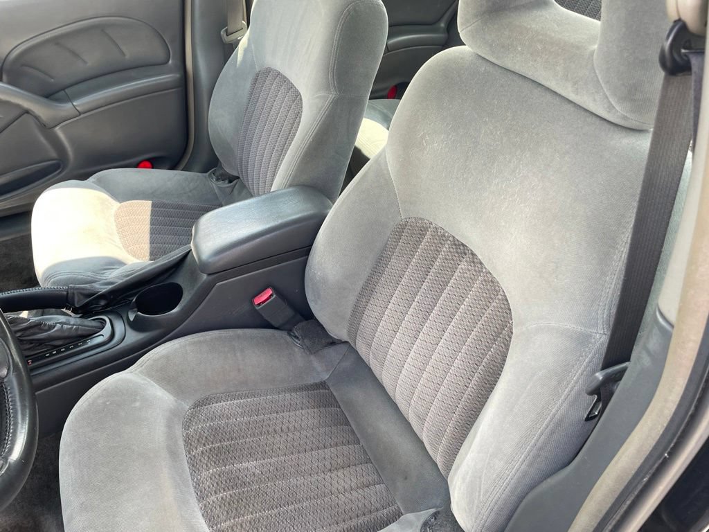 Used 2004 Pontiac Grand Am GT FWD image 10