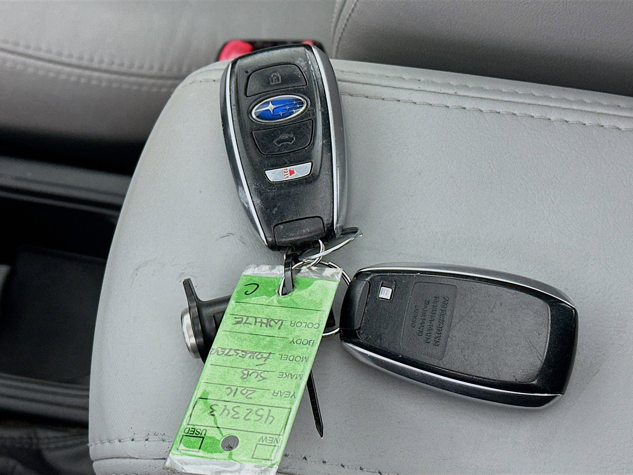 Used 2016 Subaru Forester 2.5i Touring w/ Eyesight & Navigation System AWD/4WD image 25