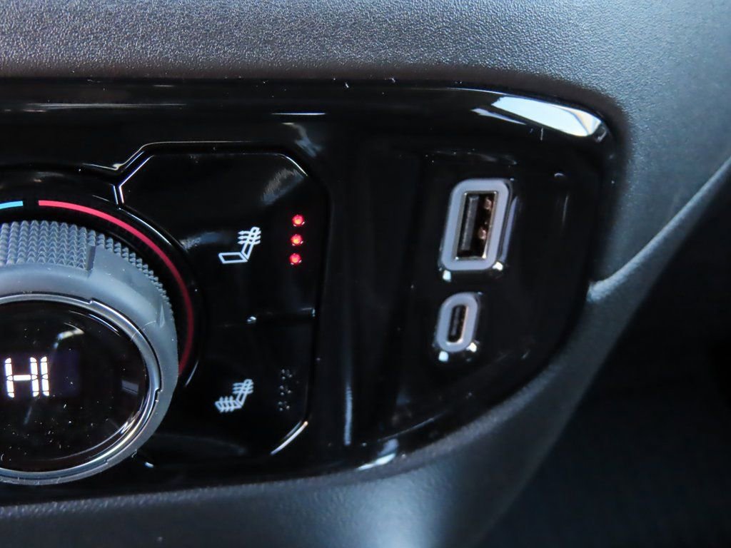 New 2026 Chevrolet Silverado 1500 RST AWD/4WD image 11