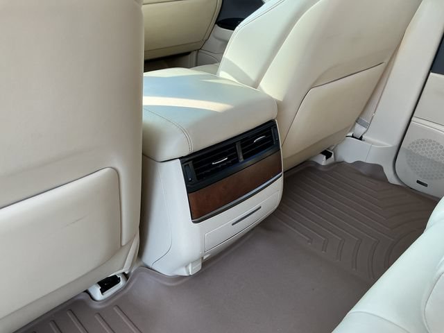 Used 2016 Lexus LX 570 4WD w/ Luxury Package image 29