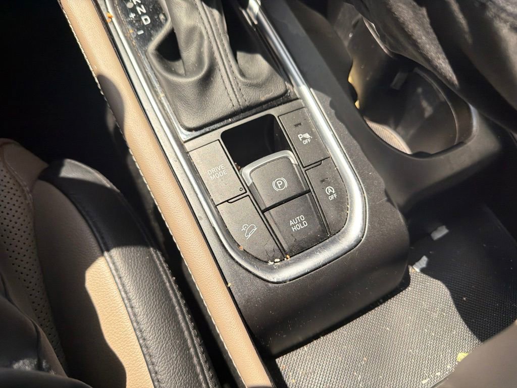 Used 2019 Hyundai Santa Fe Limited AWD/4WD image 9