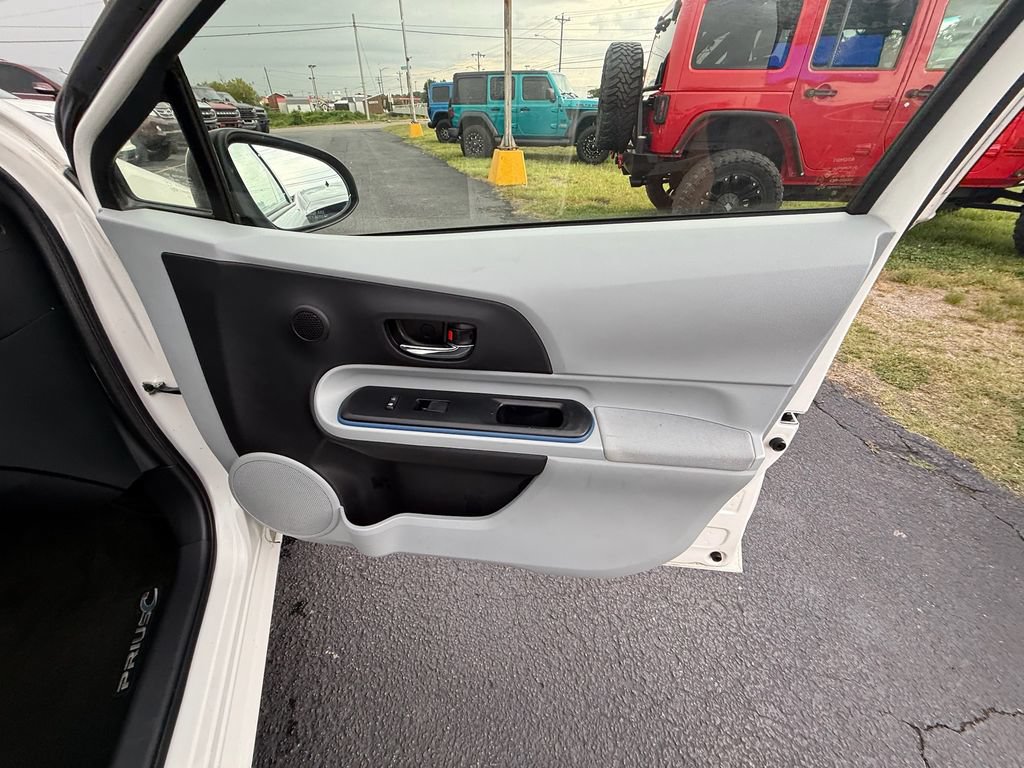 Used 2013 Toyota Prius C Two FWD image 22