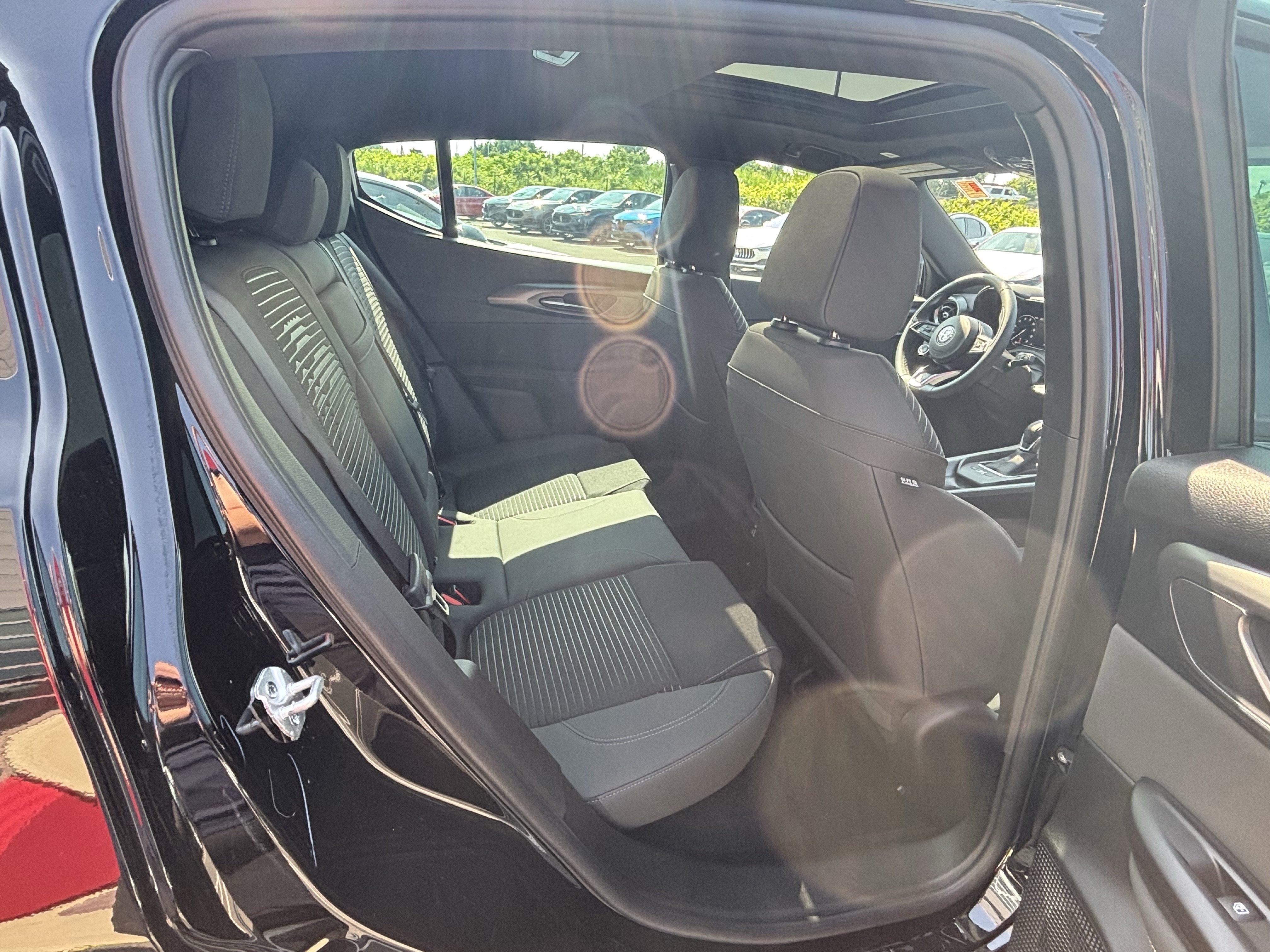New 2026 Alfa Romeo Tonale AWD/4WD image 36