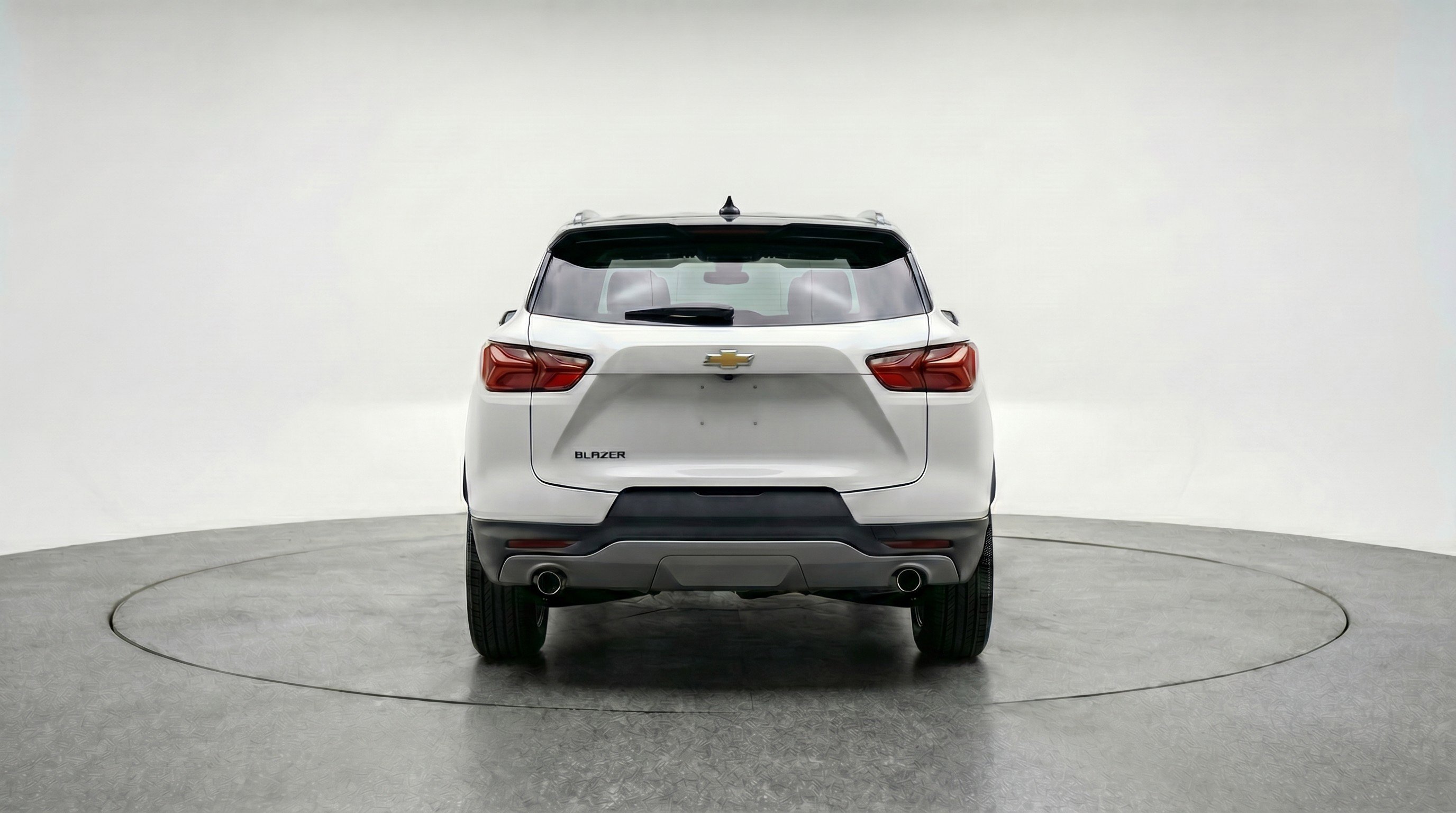 Used 2025 Chevrolet Blazer LT FWD image 7