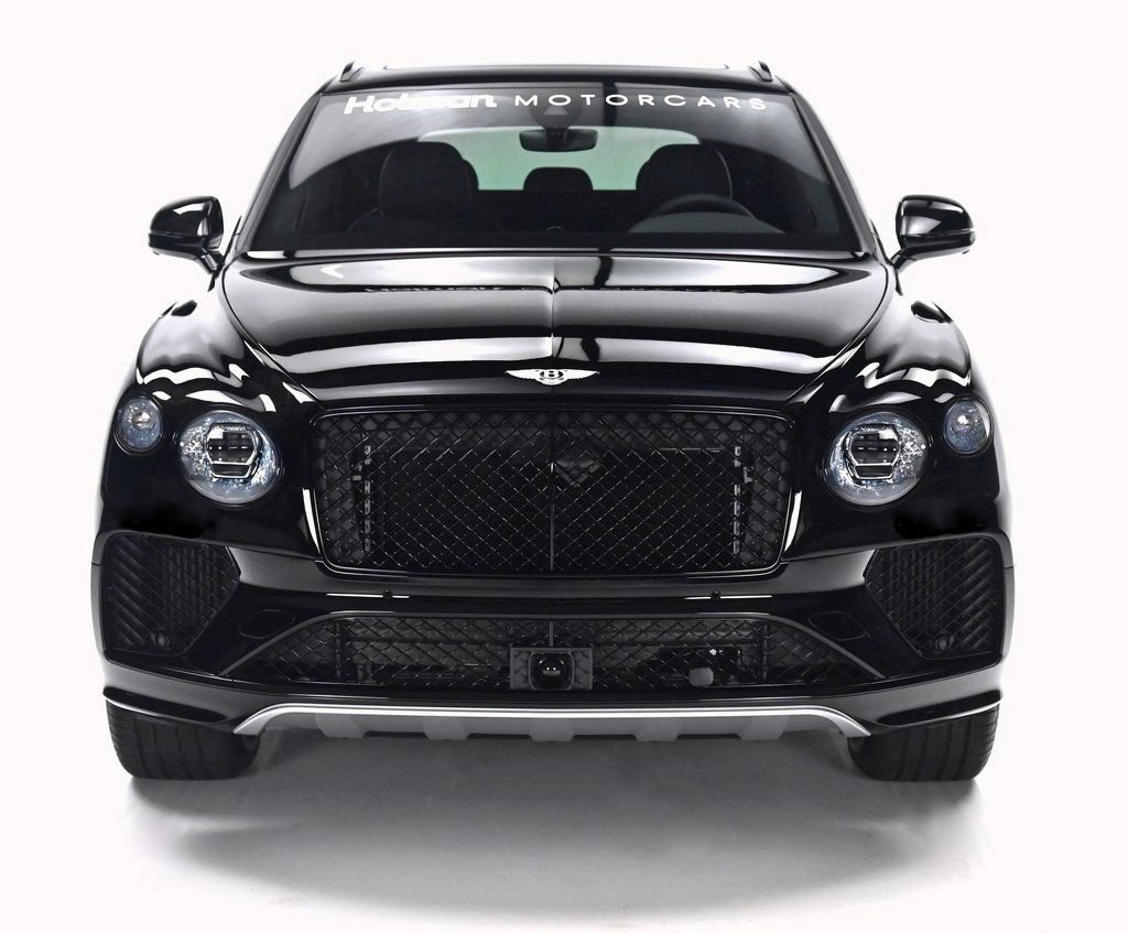 Used 2025 Bentley Bentayga AWD/4WD image 35