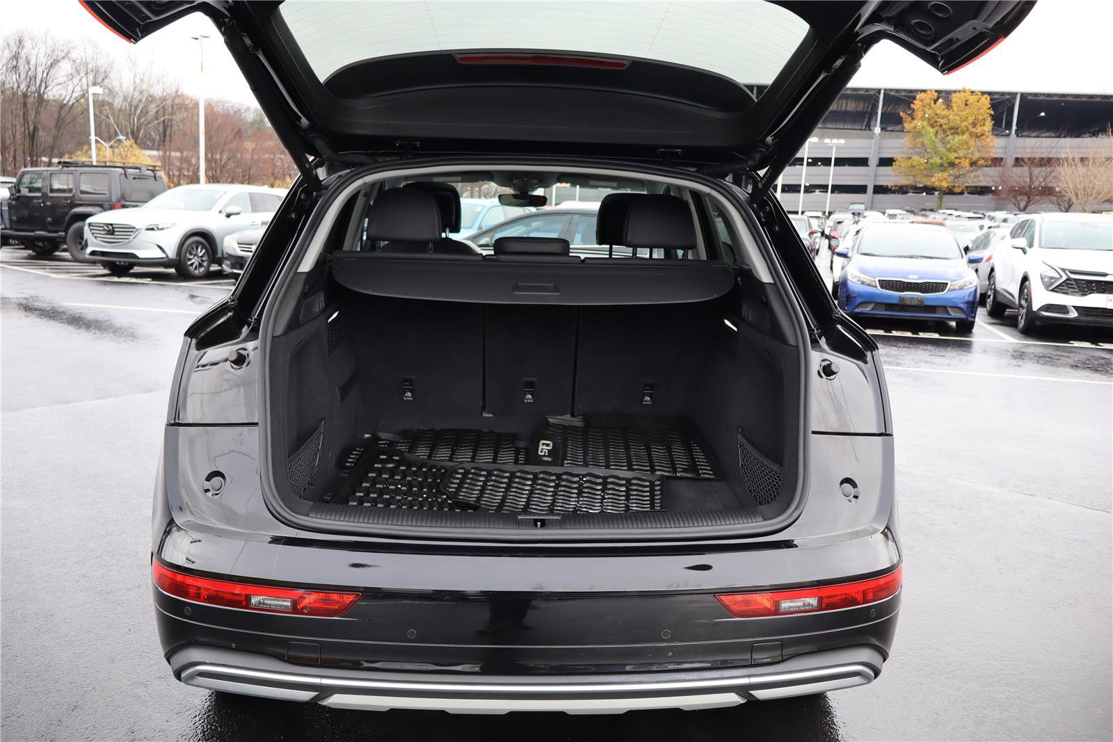 Used 2023 Audi Q5 2.0T Premium Plus w/ Premium Plus Package image 5