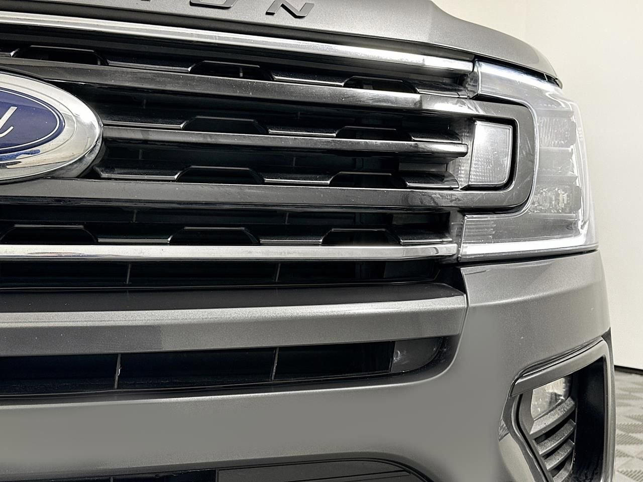 Used 2020 Ford Expedition Limited w/ Equipment Group 303A image 5