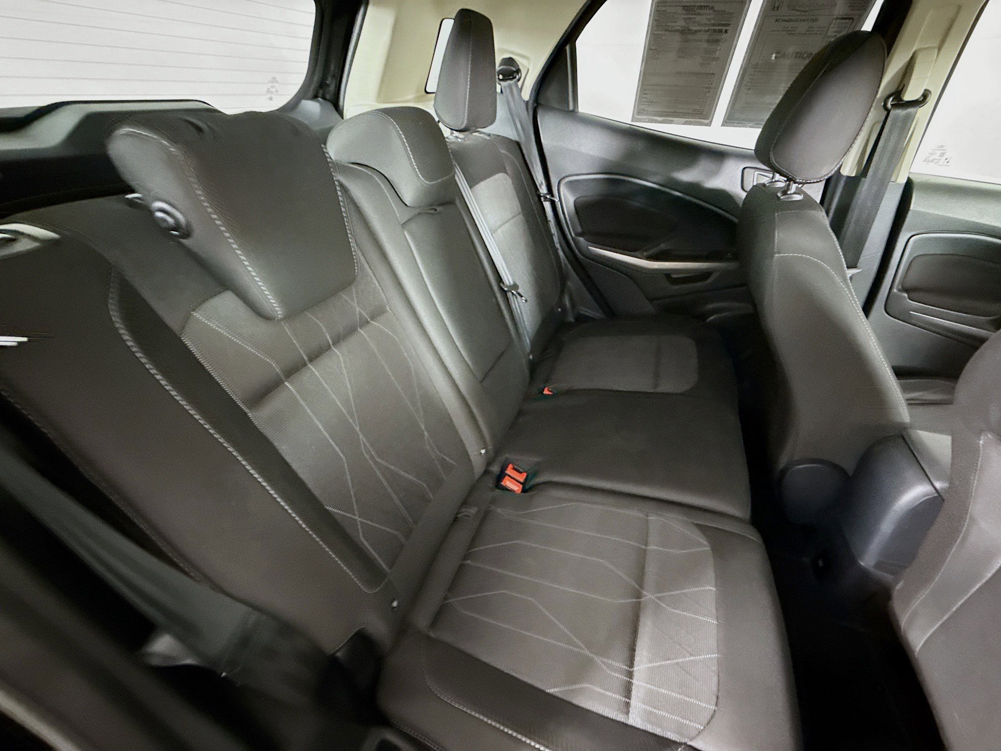 Used 2021 Ford EcoSport SE w/ SE Convenience Package image 34