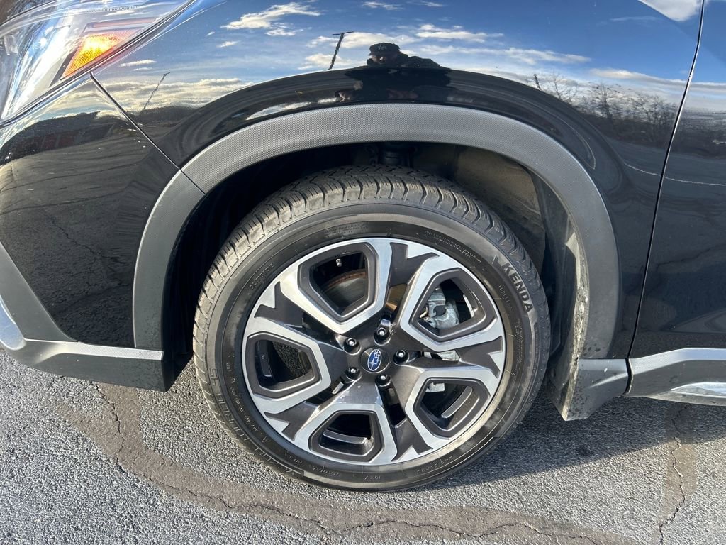 Used 2023 Subaru Ascent Touring image 29