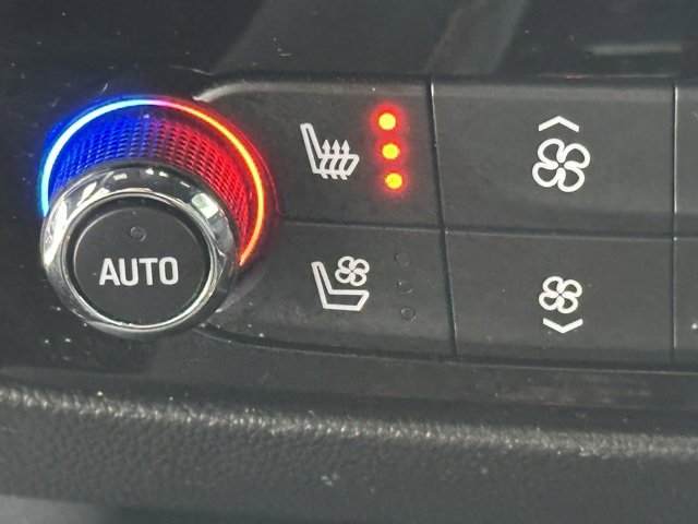 Used 2022 Buick Enclave Premium image 40