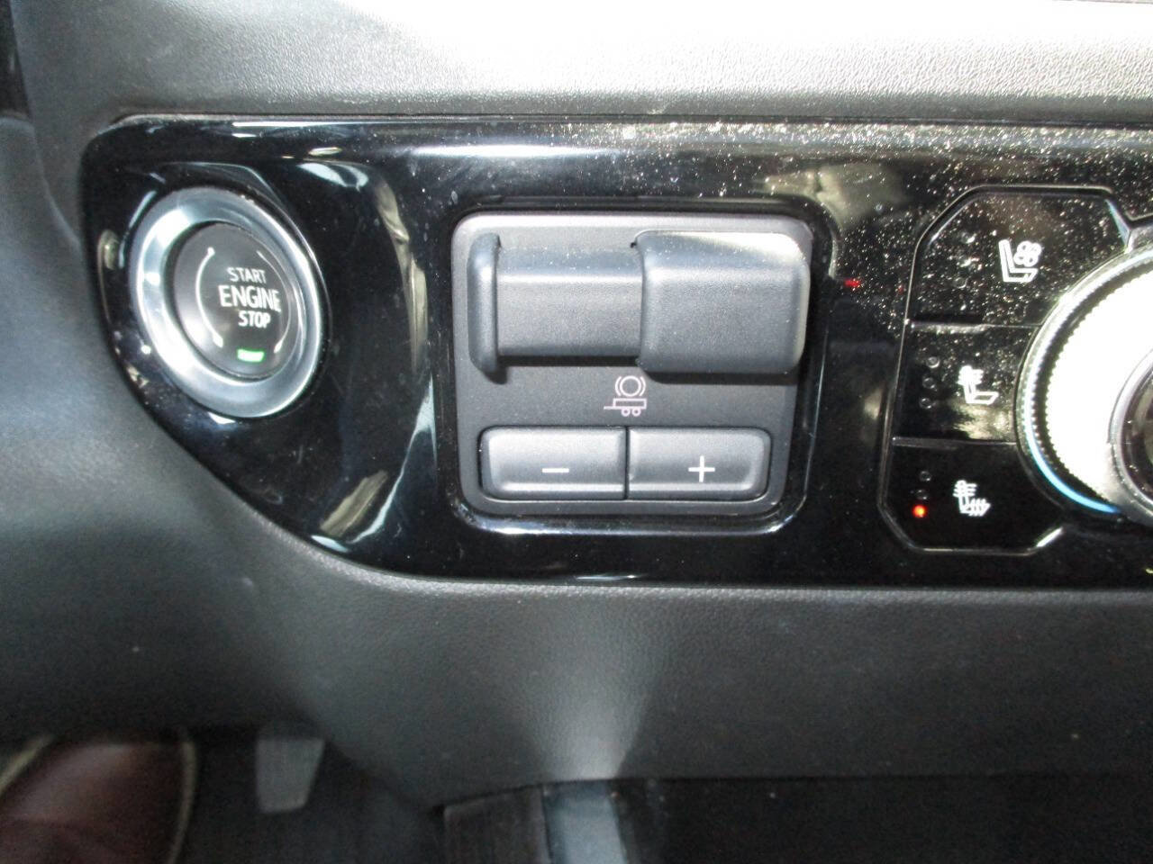 Used 2023 Chevrolet Silverado 1500 LTZ image 24