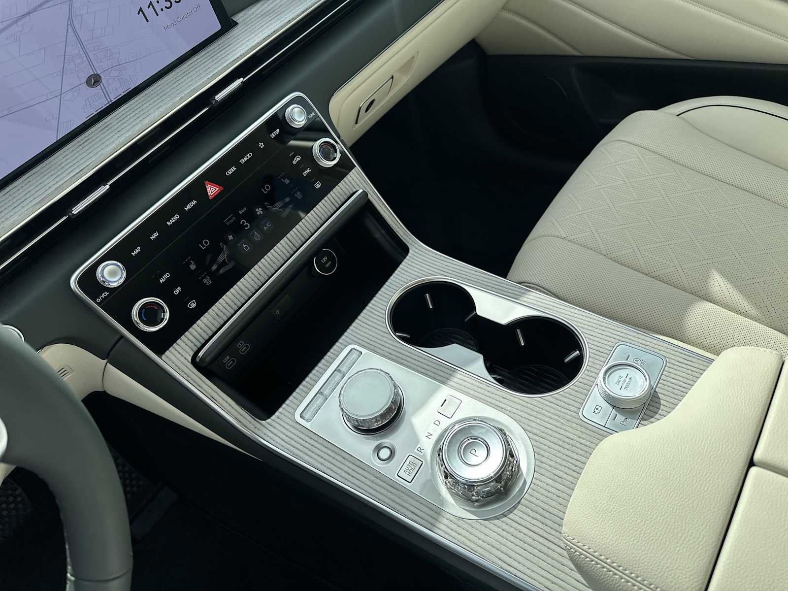 New 2026 Genesis GV80 2.5T Advanced image 25