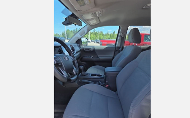 Used 2023 Toyota Tacoma SR AWD/4WD image 9