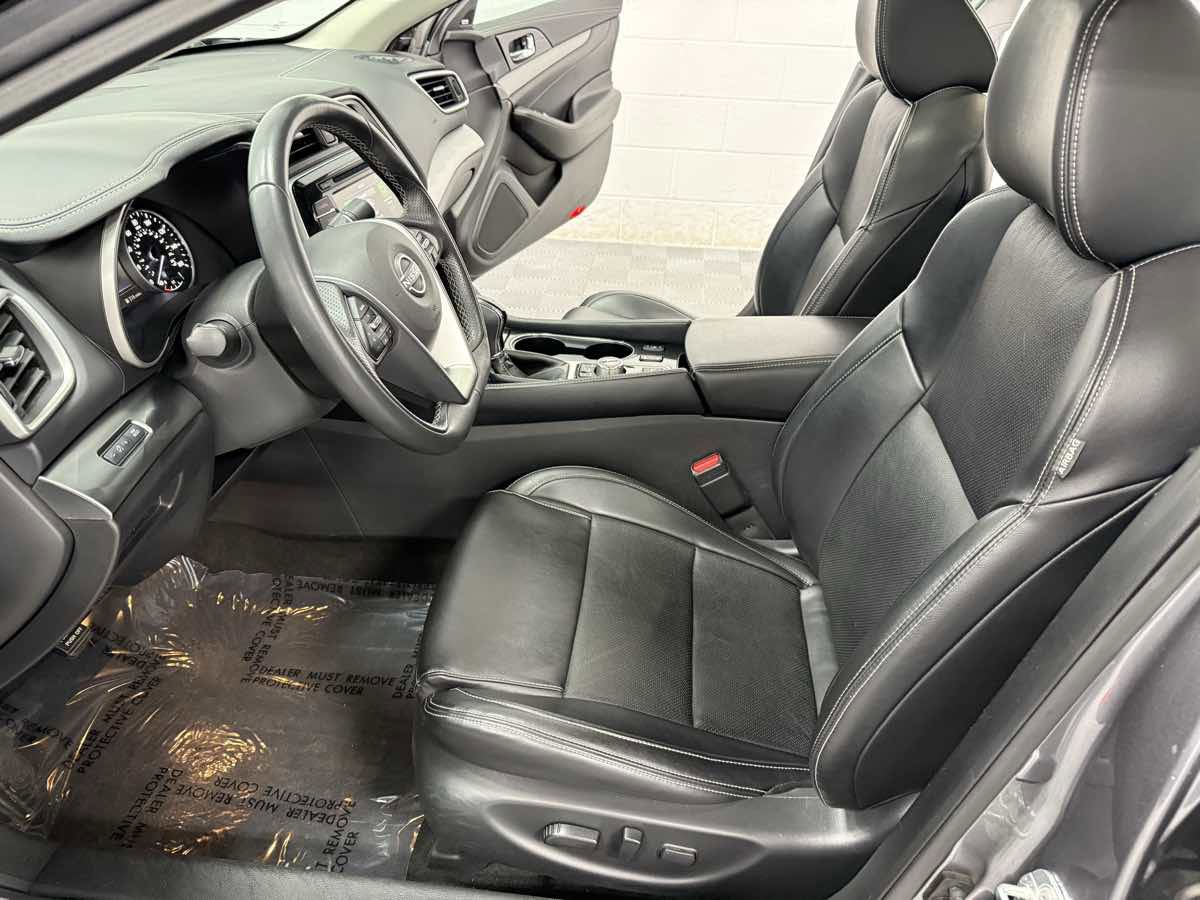 Used 2023 Nissan Maxima SL image 11