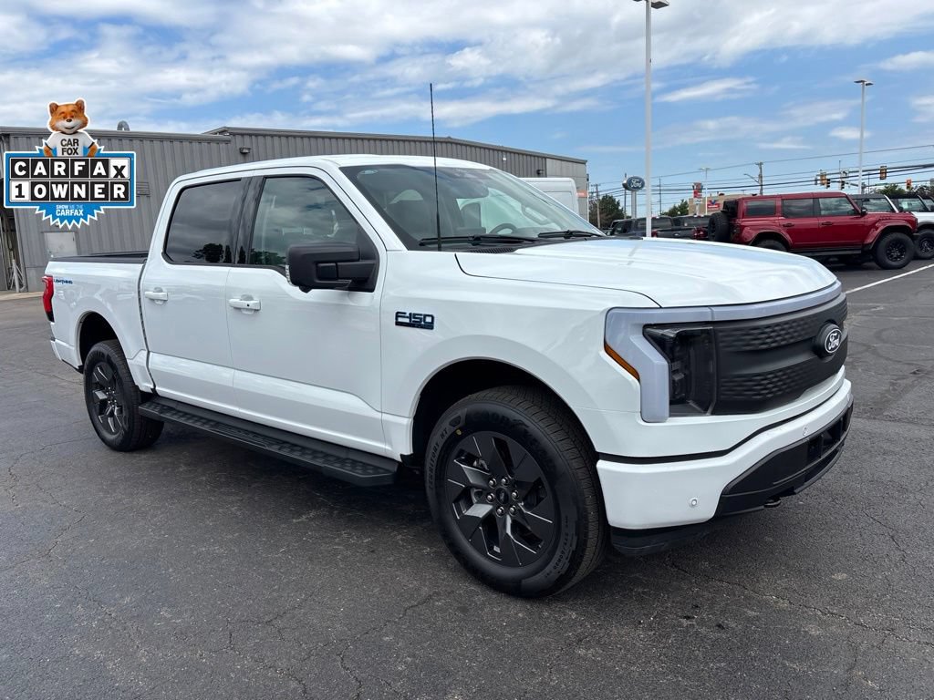Used 2025 Ford F150 Lightning Flash AWD/4WD image 7