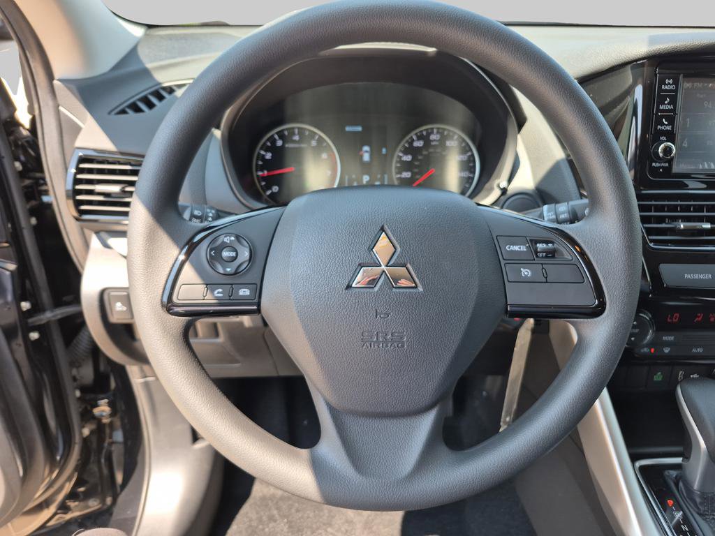 Used 2025 Mitsubishi Eclipse Cross ES image 14