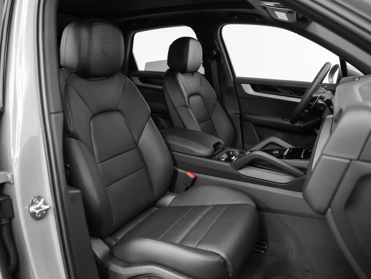 New 2025 Porsche Cayenne E-Hybrid image 55