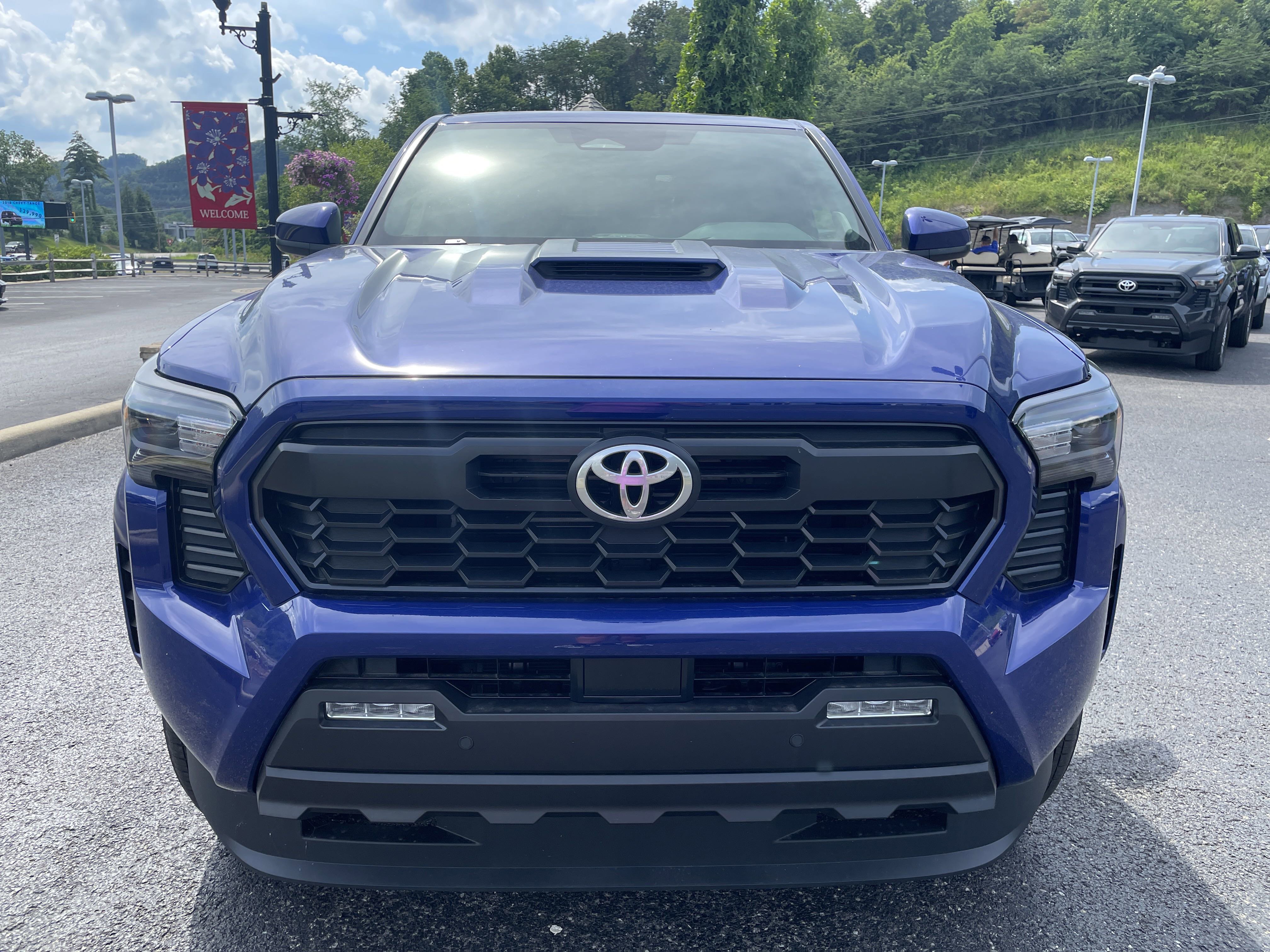 New 2025 Toyota Tacoma TRD Sport image 5