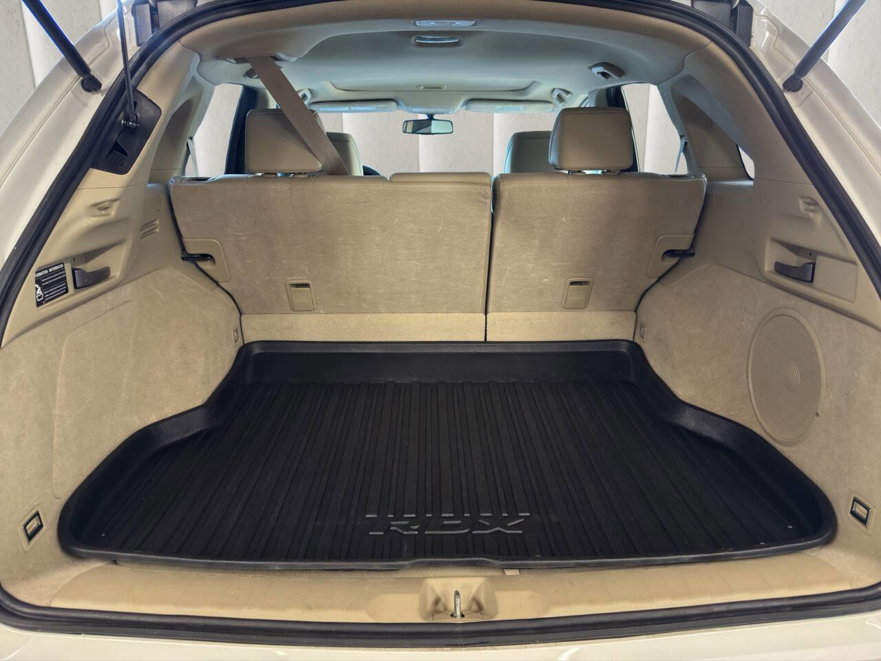 Used 2016 Acura RDX w/AcuraWatch AWD 4dr SUV Plus image 17