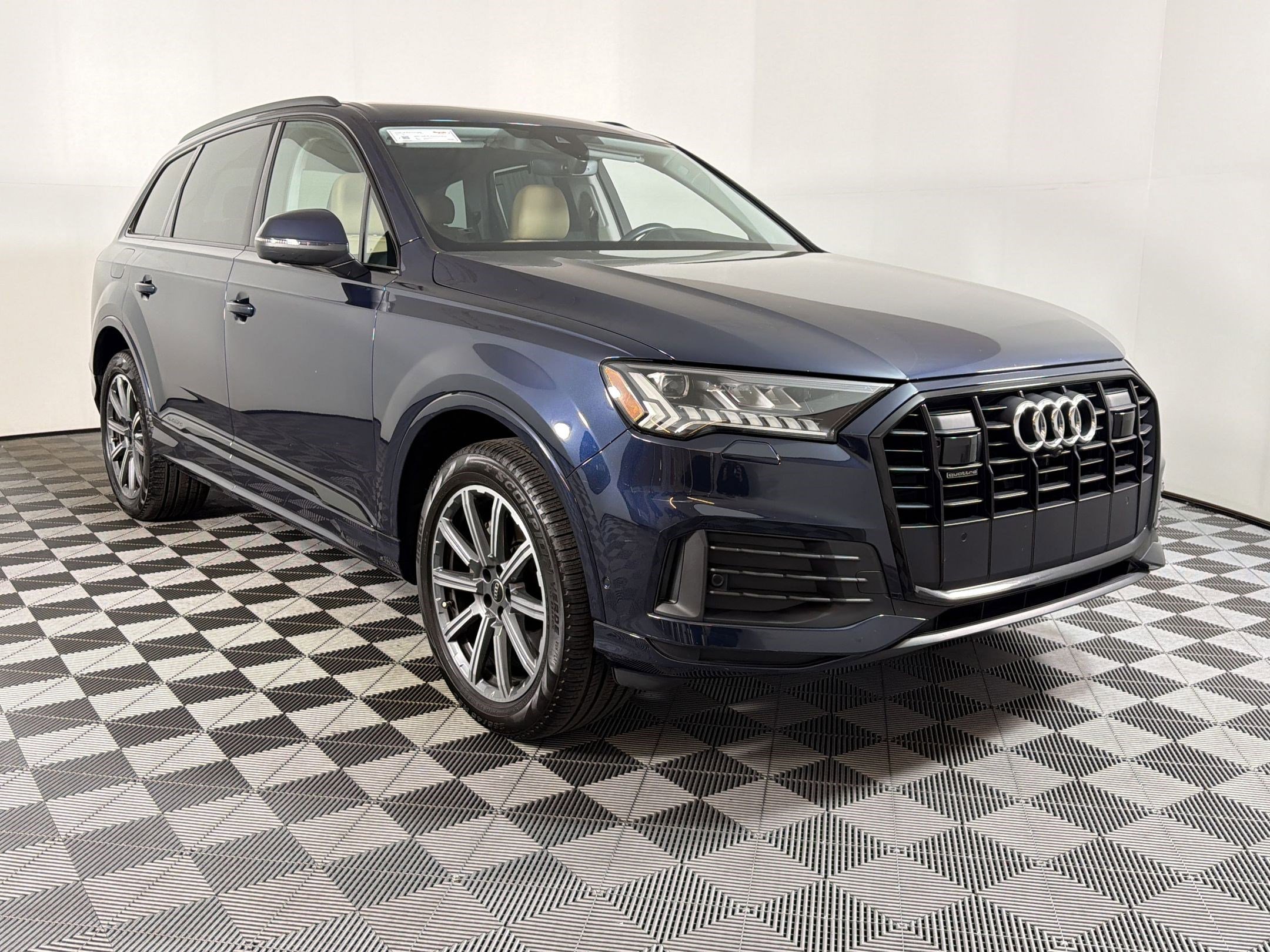 Certified 2023 Audi Q7 2.0T Premium Plus image 20