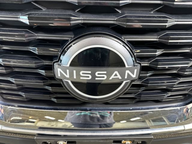 Used 2023 Nissan Rogue SV w/ SV Premium B Package image 9