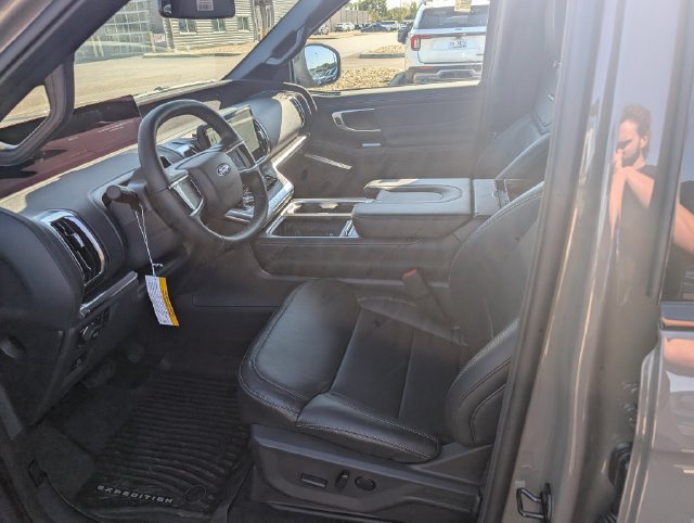 New 2027 Ford Expedition Max Platinum w/ Stealth Appearance Package AWD/4WD image 13