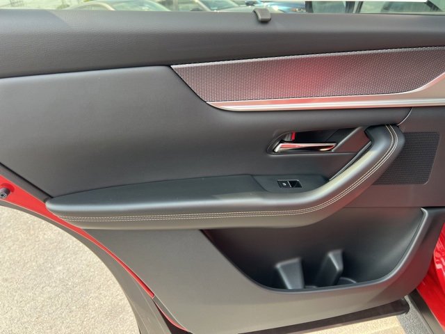 New 2025 MAZDA CX-70 Plug-In Hybrid w/ Premium Pkg image 32