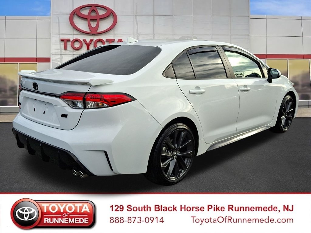 Certified 2025 Toyota Corolla SE FWD image 6