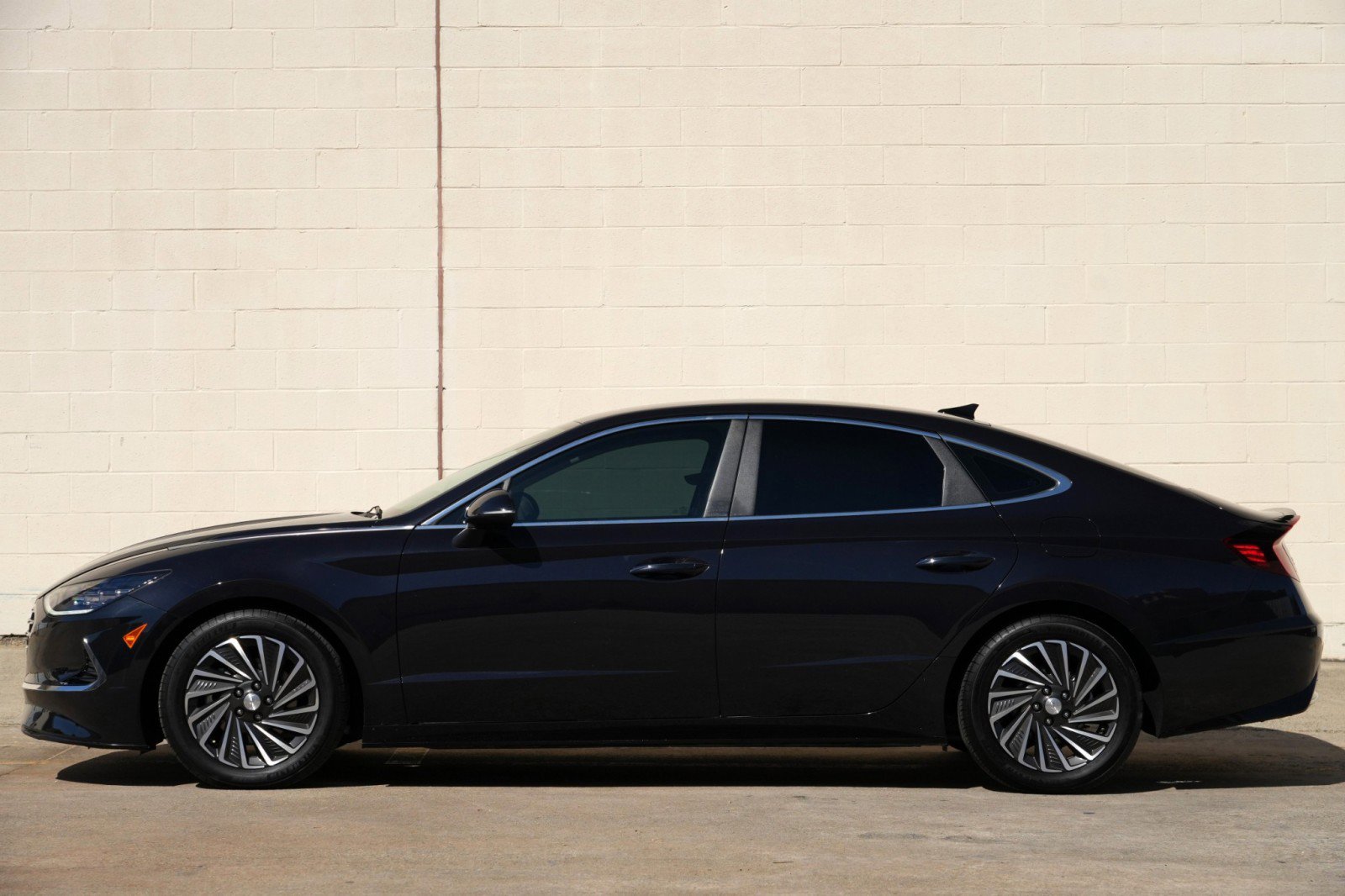 Used 2023 Hyundai Sonata SEL w/ Cargo Package FWD image 8