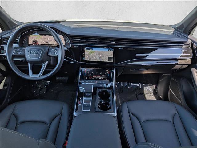 Certified 2025 Audi Q7 2.0T Premium w/ Convenience Plus Package AWD/4WD image 19