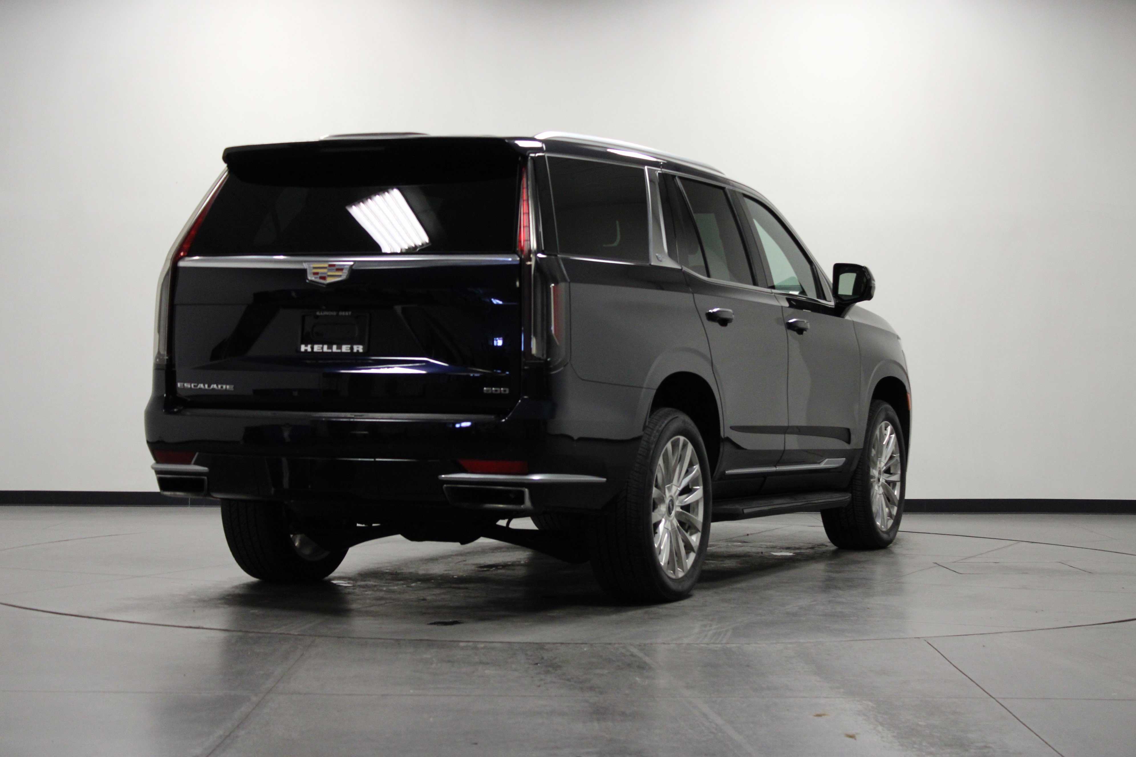 Used 2023 Cadillac Escalade Premium Luxury w/ LPO, Floor Liner Package image 4