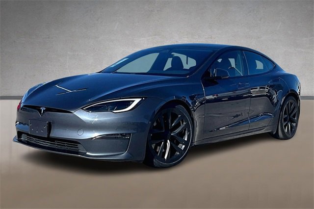 Used 2022 Tesla Model S Plaid video 1