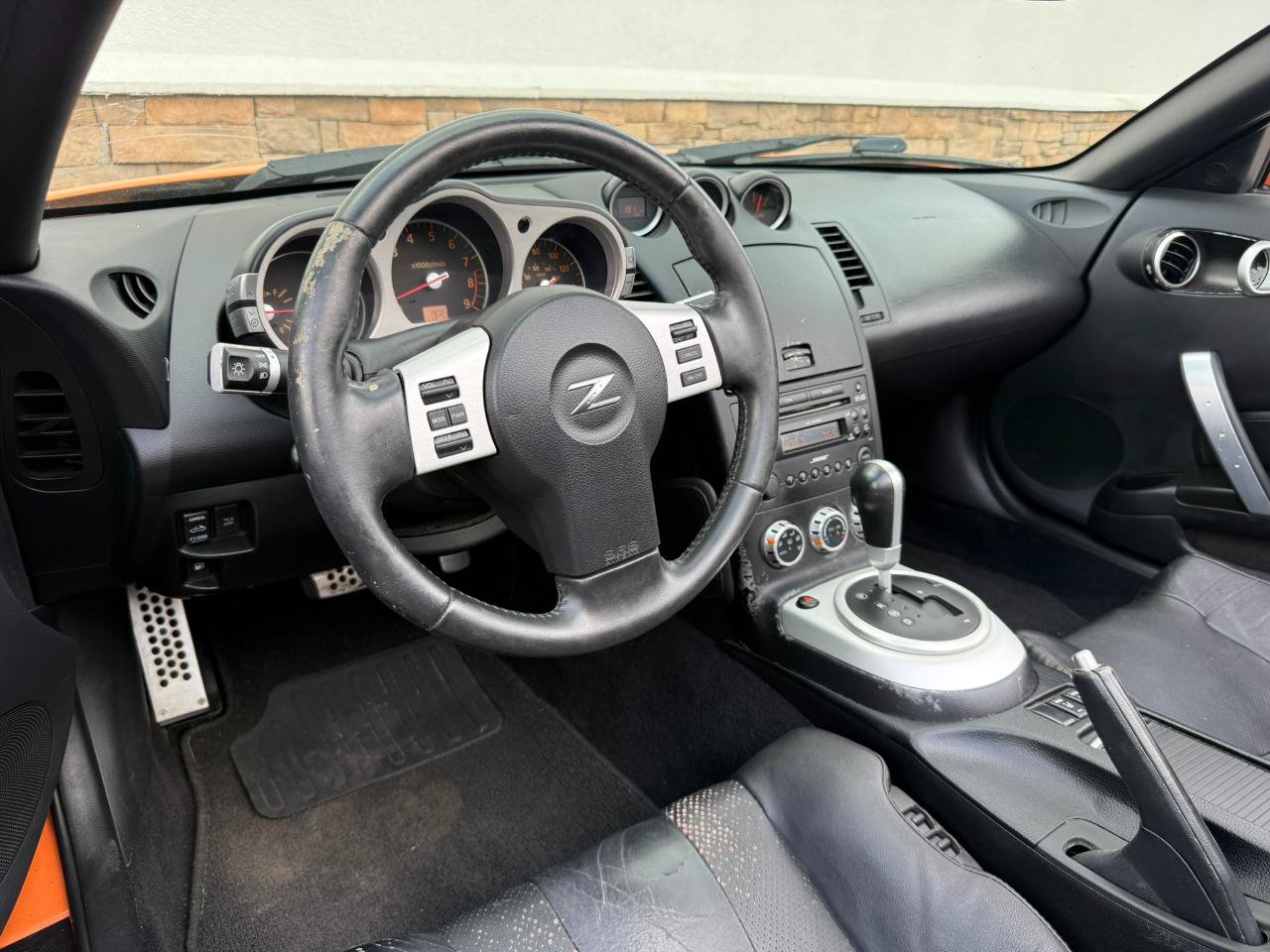 Used 2007 Nissan 350Z Touring RWD image 16