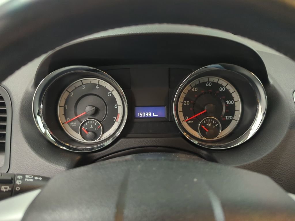 Used 2015 Dodge Grand Caravan American Value Package w/ UConnect Hands-Free Group FWD image 19
