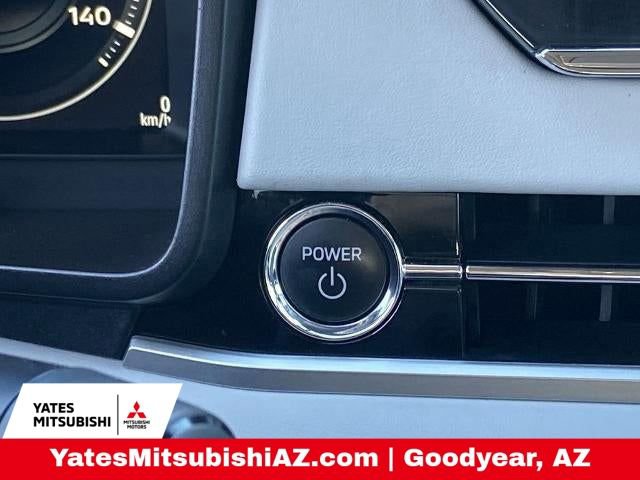 Used 2024 Mitsubishi Outlander SEL image 13