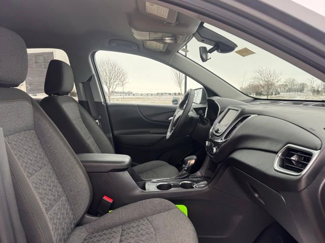 Used 2023 Chevrolet Equinox LT image 23