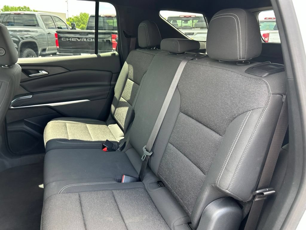 Used 2025 Chevrolet Traverse LT w/ Sun and Wheel Package AWD/4WD image 34