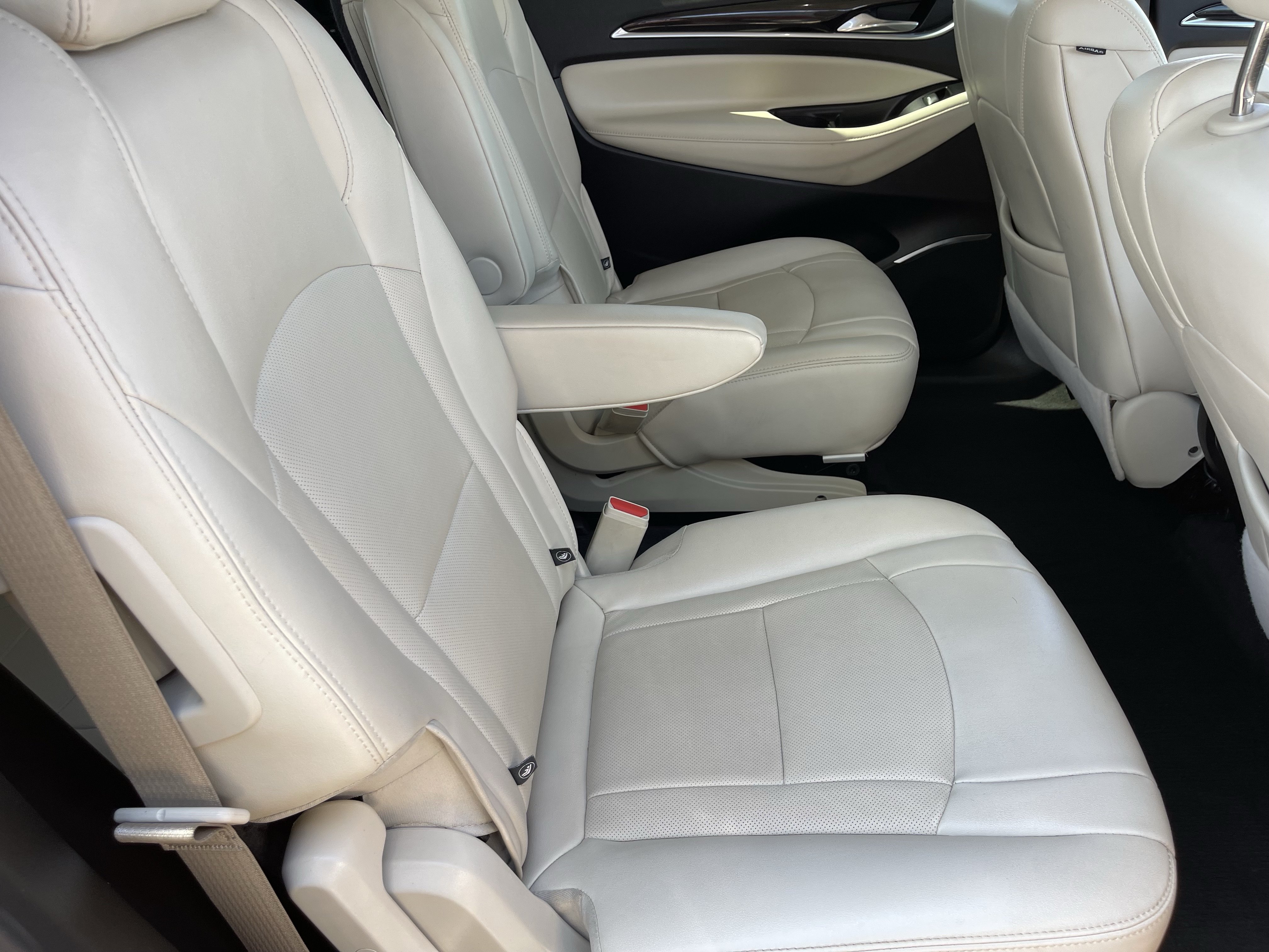 Used 2023 Buick Enclave Essence w/ Experience Buick Package FWD image 13