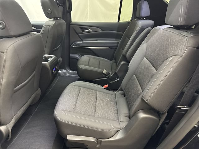 Certified 2025 Chevrolet Traverse LT w/ Sun and Wheel Package AWD/4WD image 13