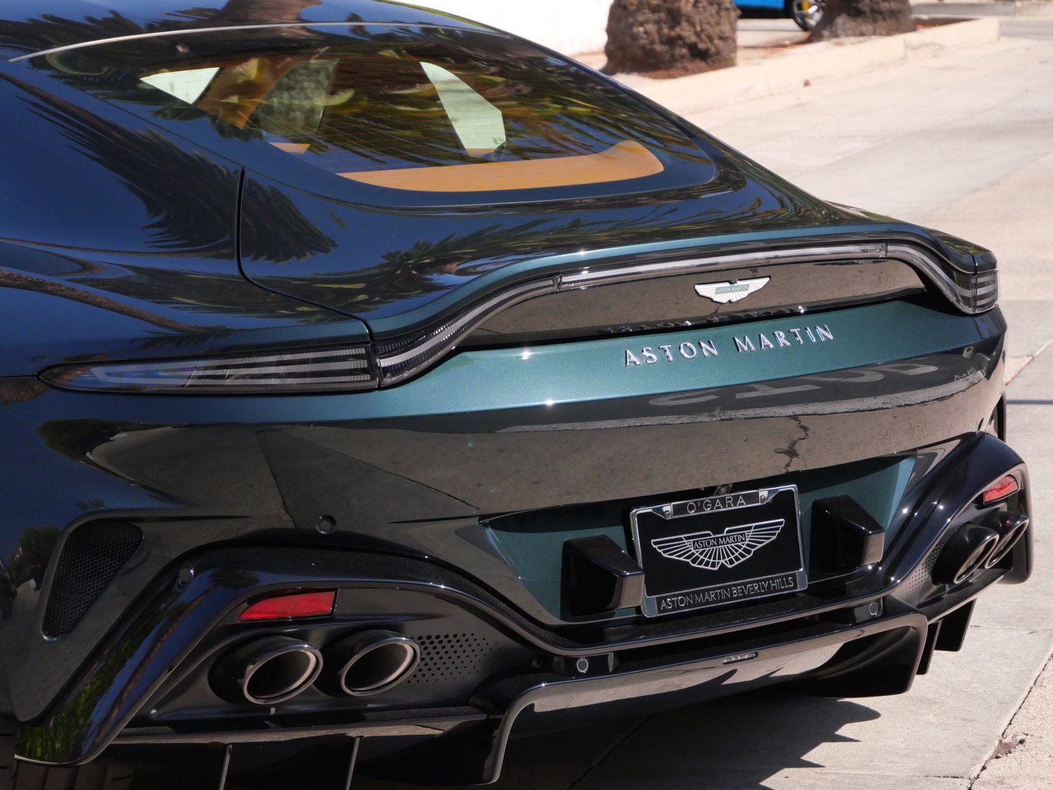 New 2026 Aston Martin V8 Vantage Coupe image 8