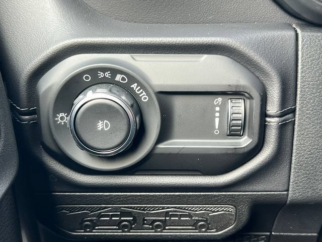New 2027 Jeep Wrangler Unlimited Sahara AWD/4WD image 16