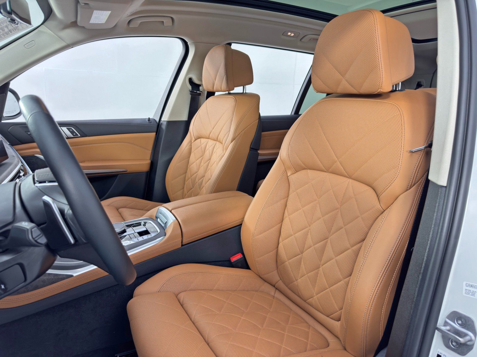 Used 2023 BMW X7 xDrive40i w/ Premium Package image 41