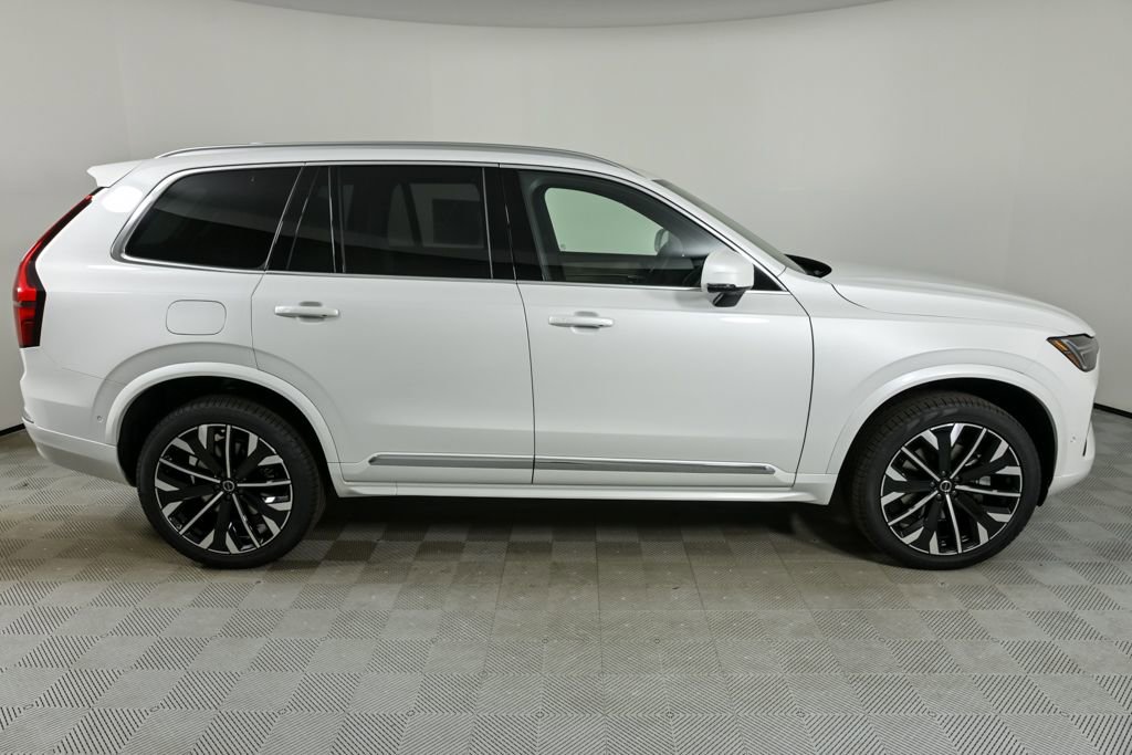 New 2026 Volvo XC90 B6 Plus w/ Protection Package Premier image 28